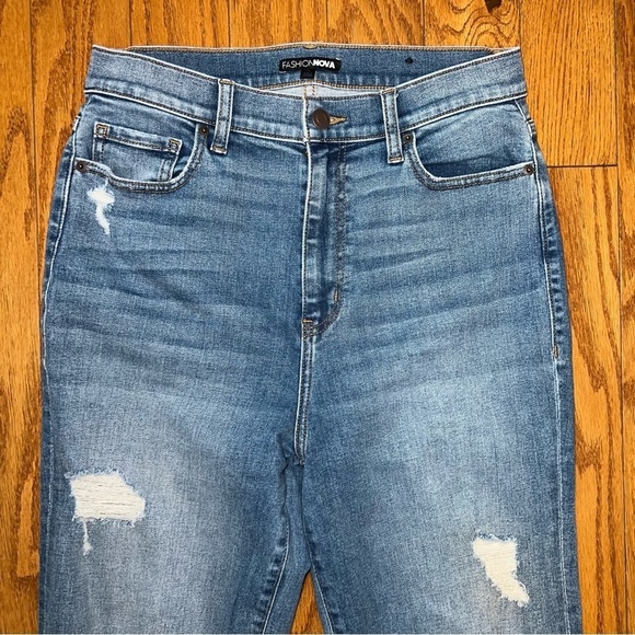 Fashion Nova Long Distressed Side Slit Flare Leg Jeans Size 11 - Picture 2 of 13